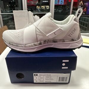 TIEM Slipstream White Marble Size 5
